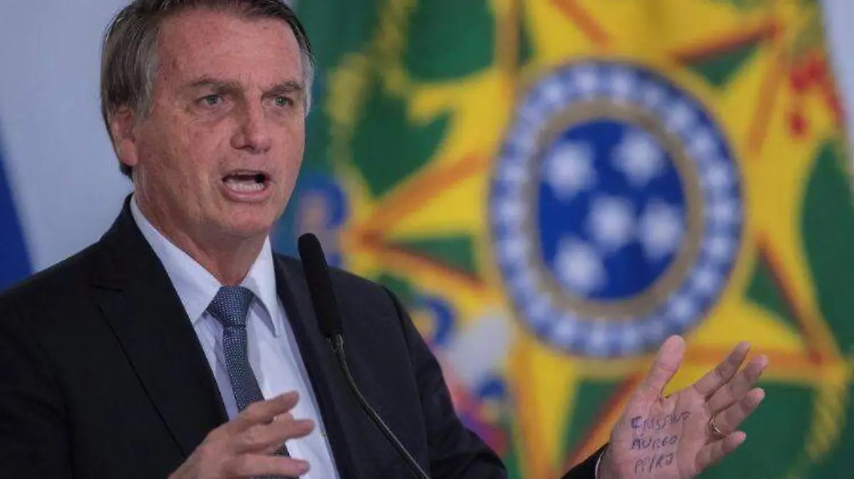 Anuncia Bolsonaro baja de precios en Combustibles